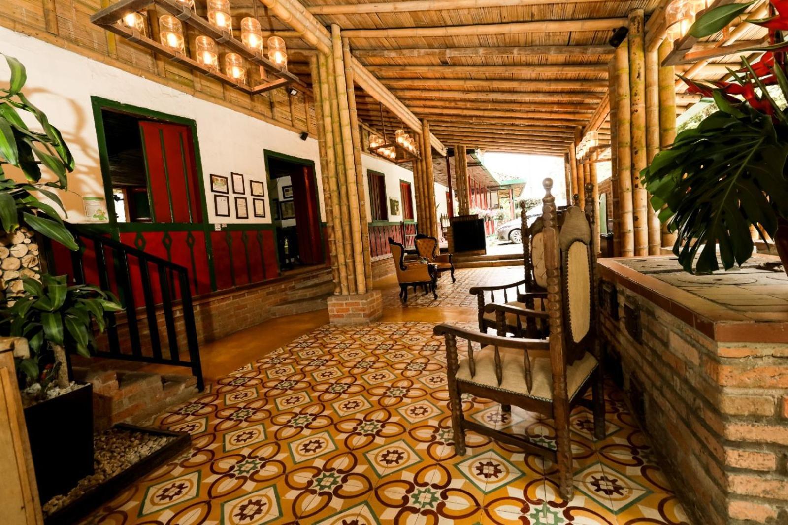 Hotel Visperas Santa Rosa de Cabal Buitenkant foto