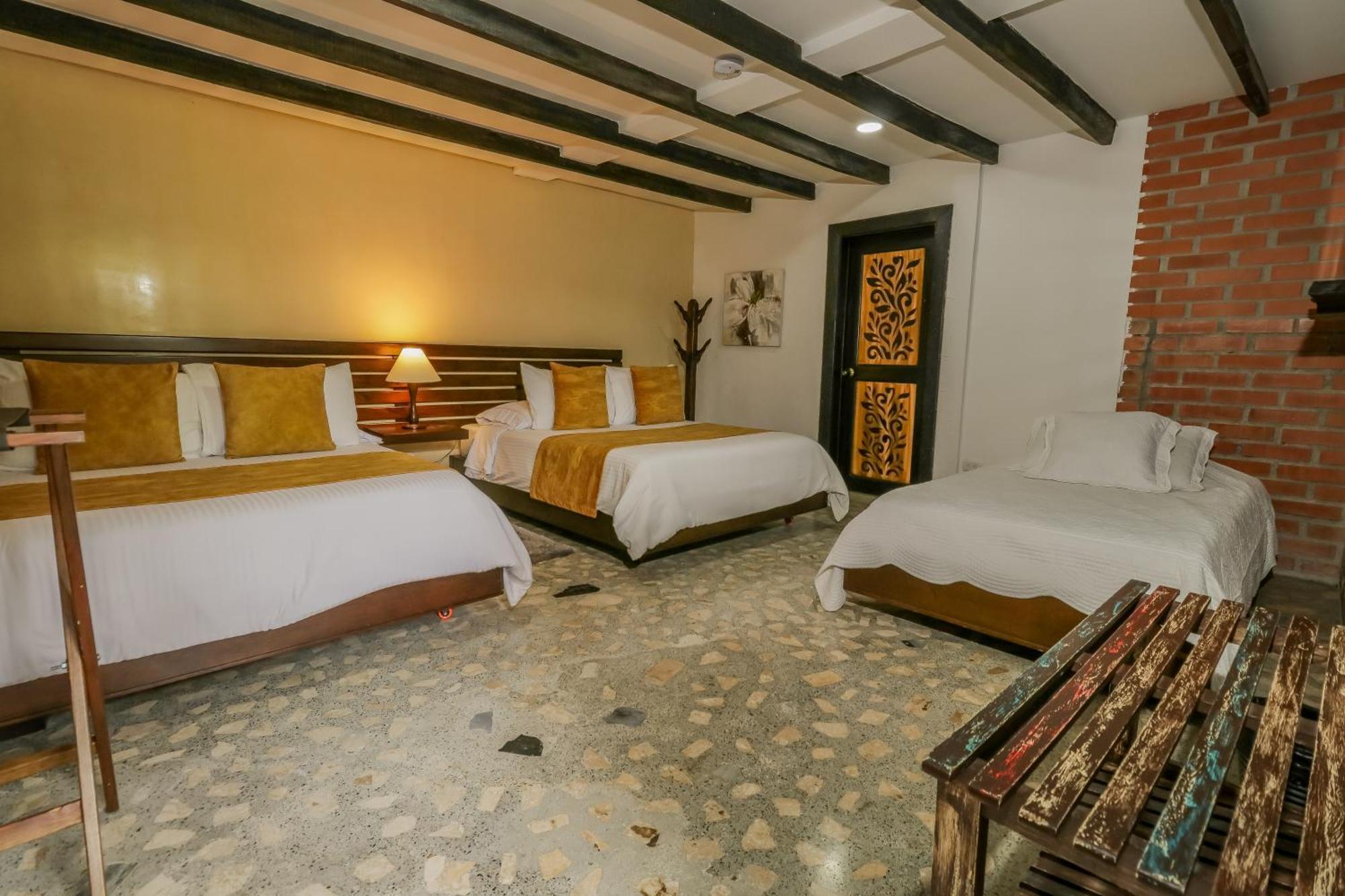 Hotel Visperas Santa Rosa de Cabal Kamer foto